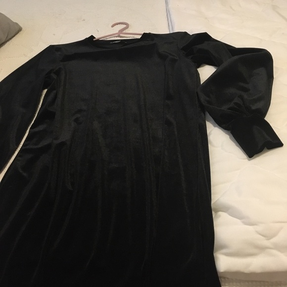 ZARA Black Velvet Dress - Picture 4 of 4